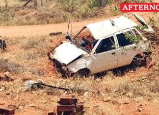 Minor driving car overturns near Kalakkadu, girl killed